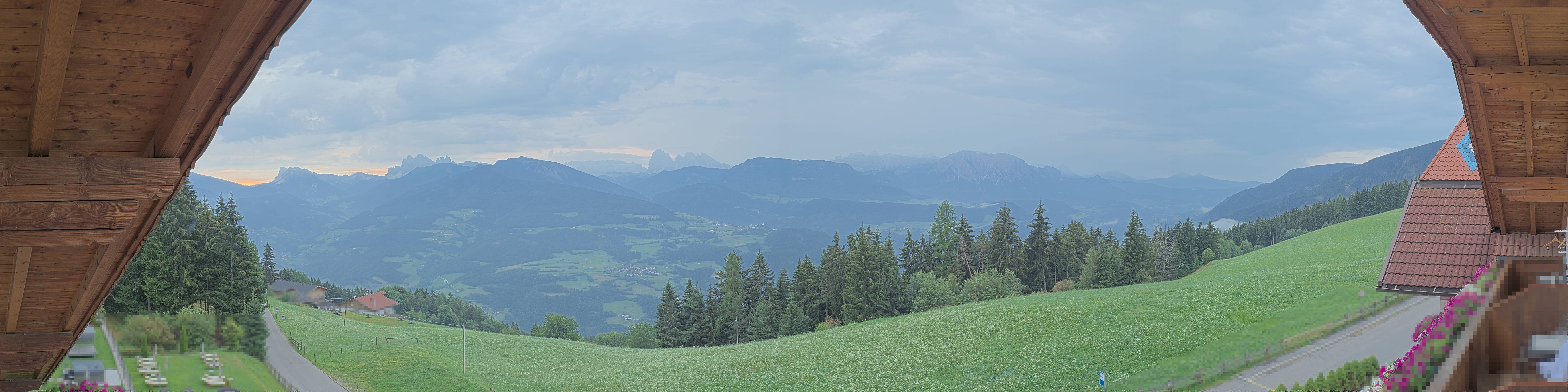 Archiv Foto Webcam Panoramablick Dolomiten