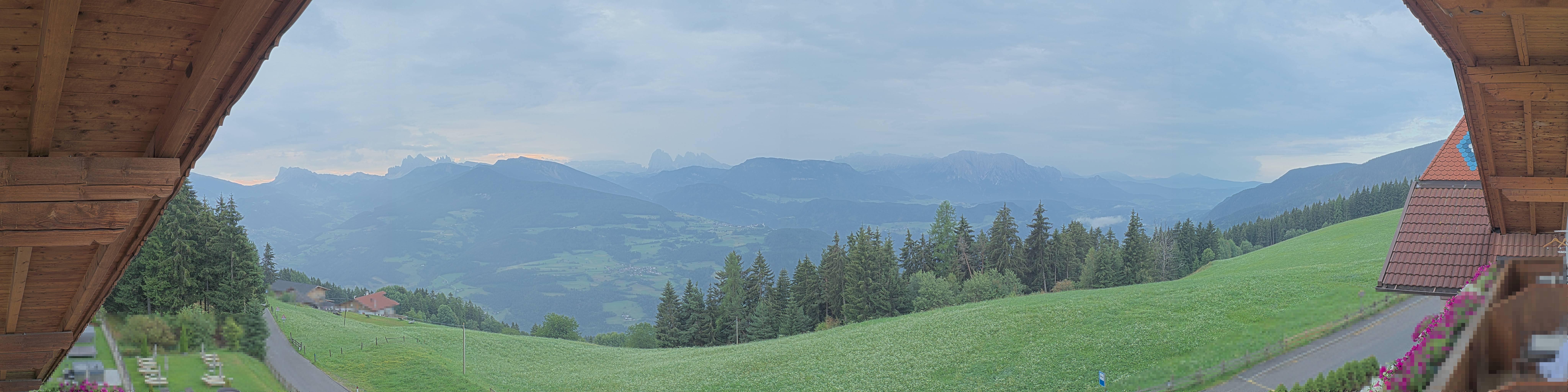 Archiv Foto Webcam Panoramablick Dolomiten