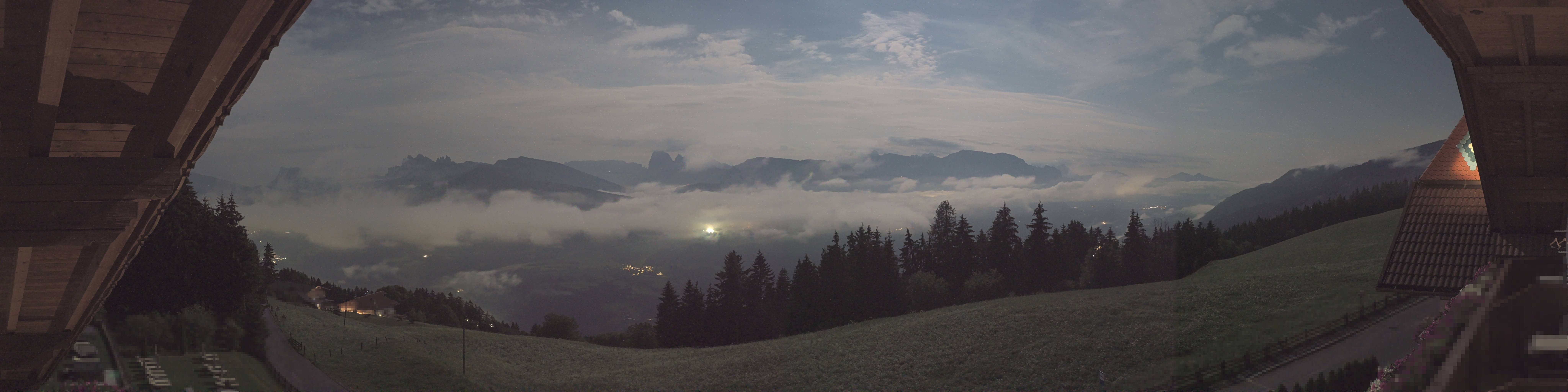 Archived image Webcam Panoramic view Dolomites