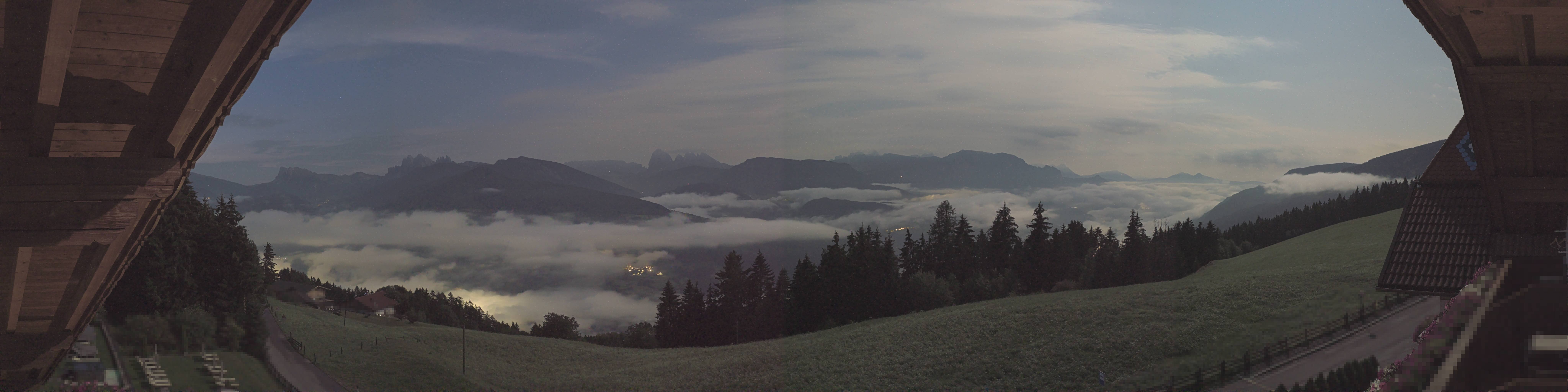 Archiv Foto Webcam Panoramablick Dolomiten