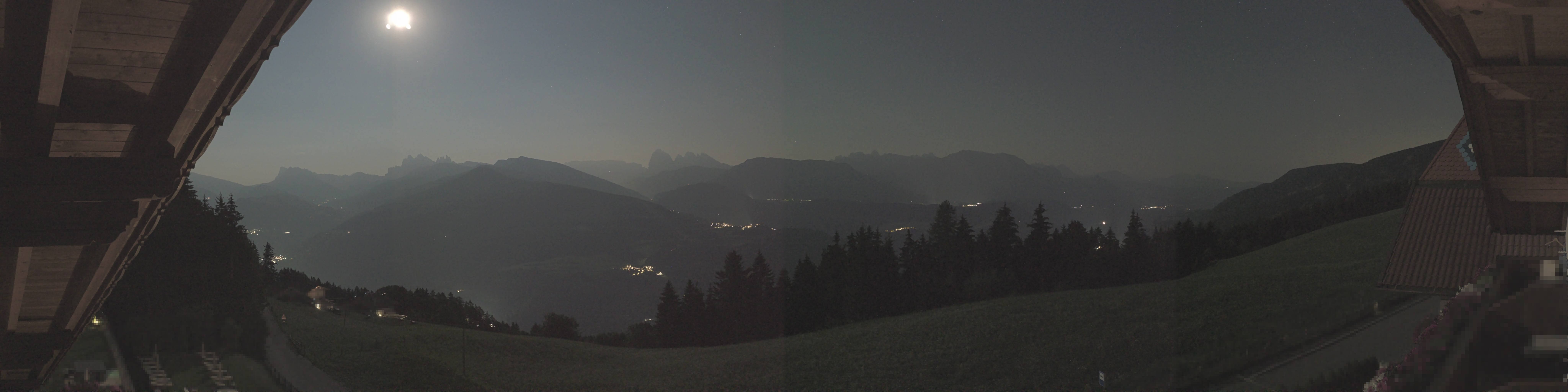 Archiv Foto Webcam Panoramablick Dolomiten