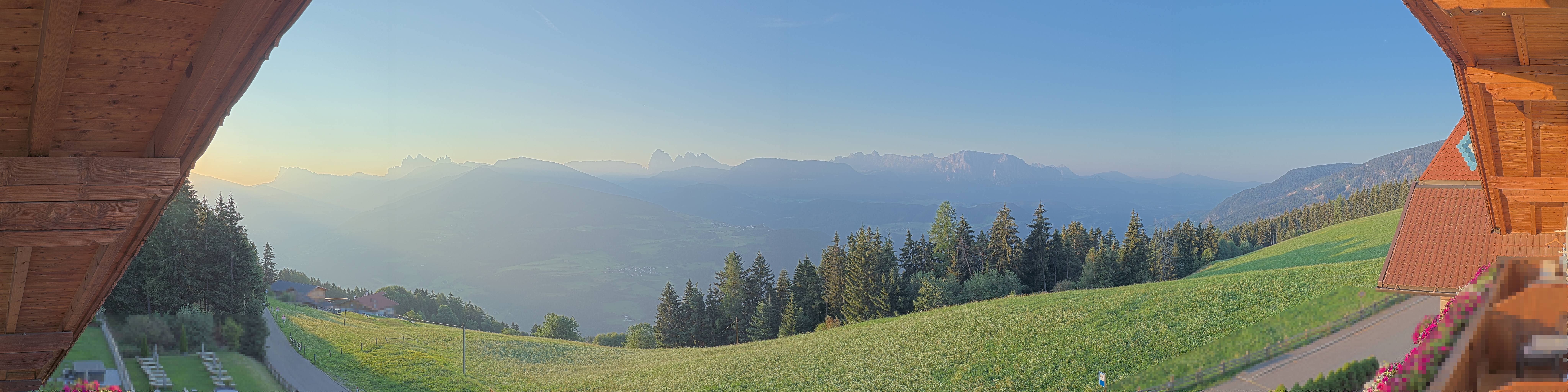 Archiv Foto Webcam Panoramablick Dolomiten