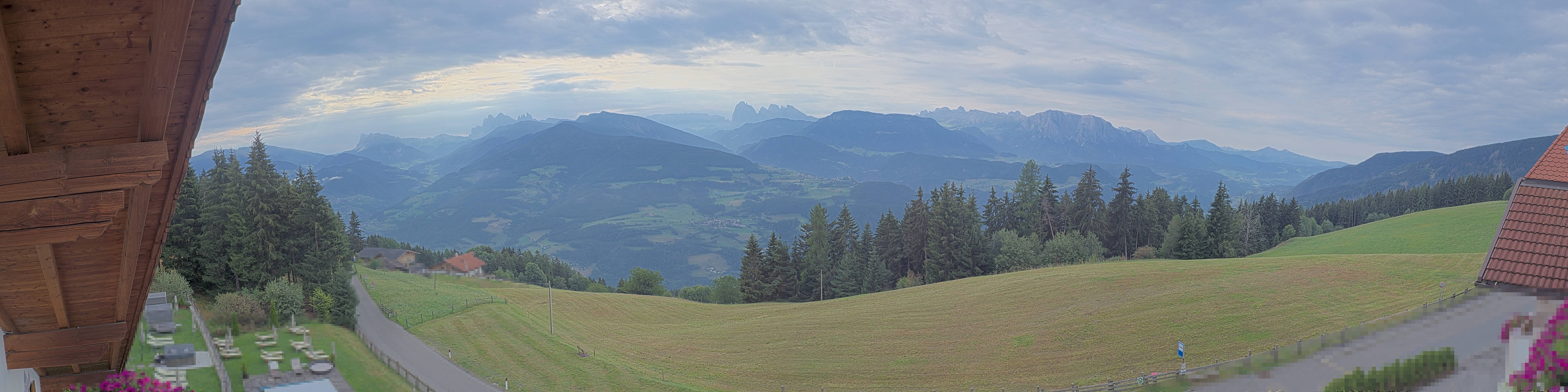 Archiv Foto Webcam Panoramablick Dolomiten