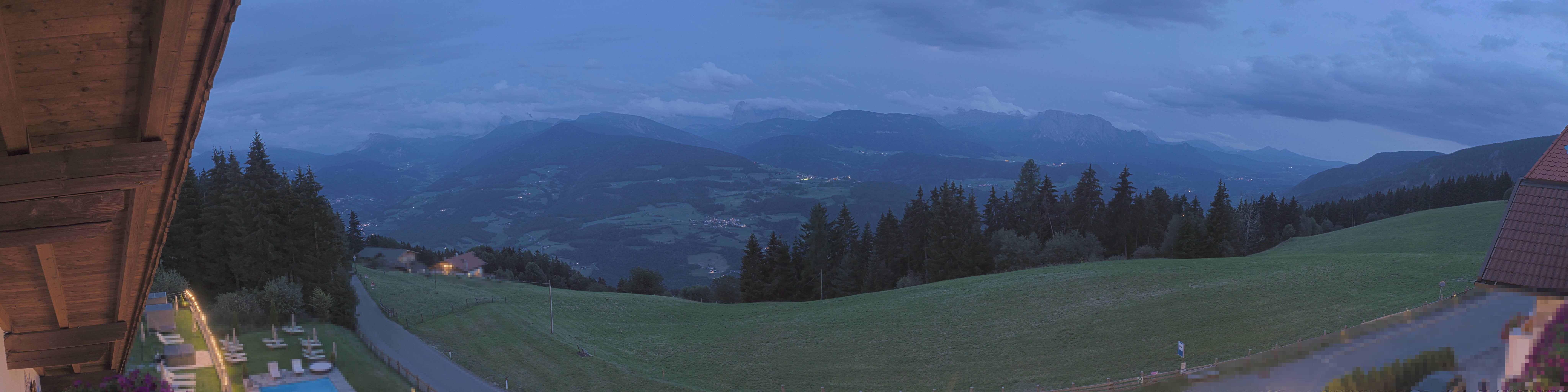 Archiv Foto Webcam Panoramablick Dolomiten