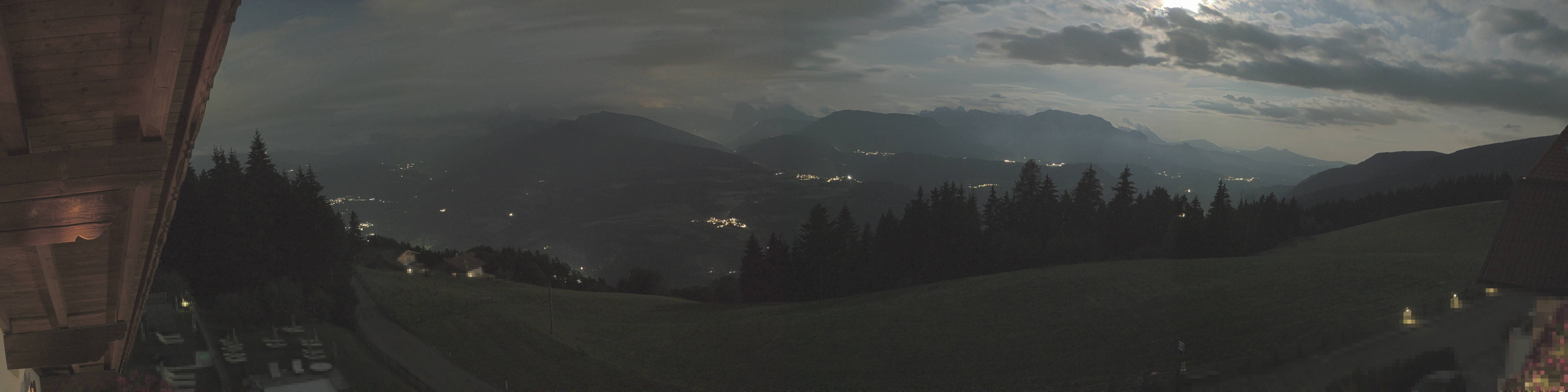 Archiv Foto Webcam Panoramablick Dolomiten