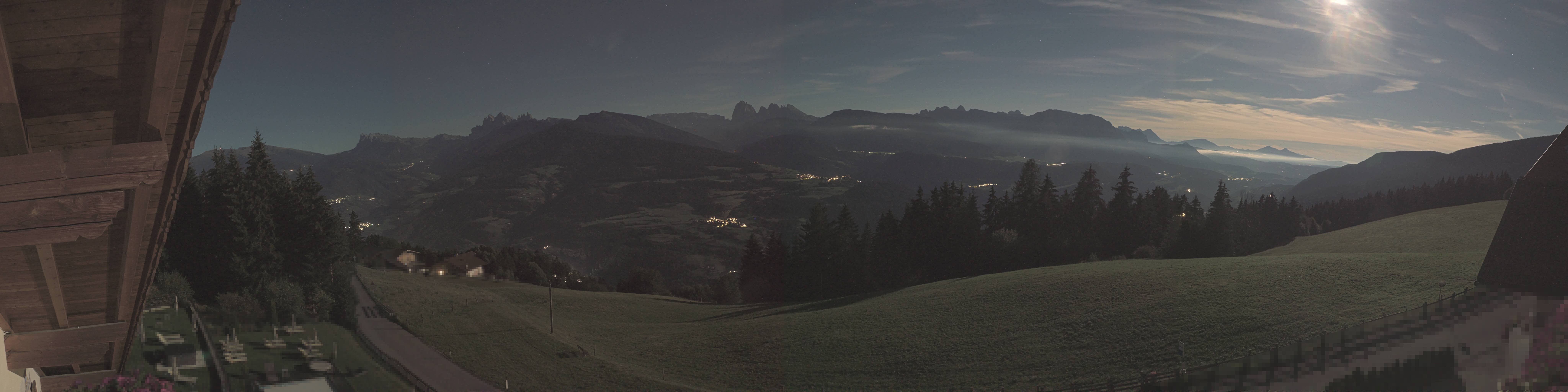 Archiv Foto Webcam Panoramablick Dolomiten