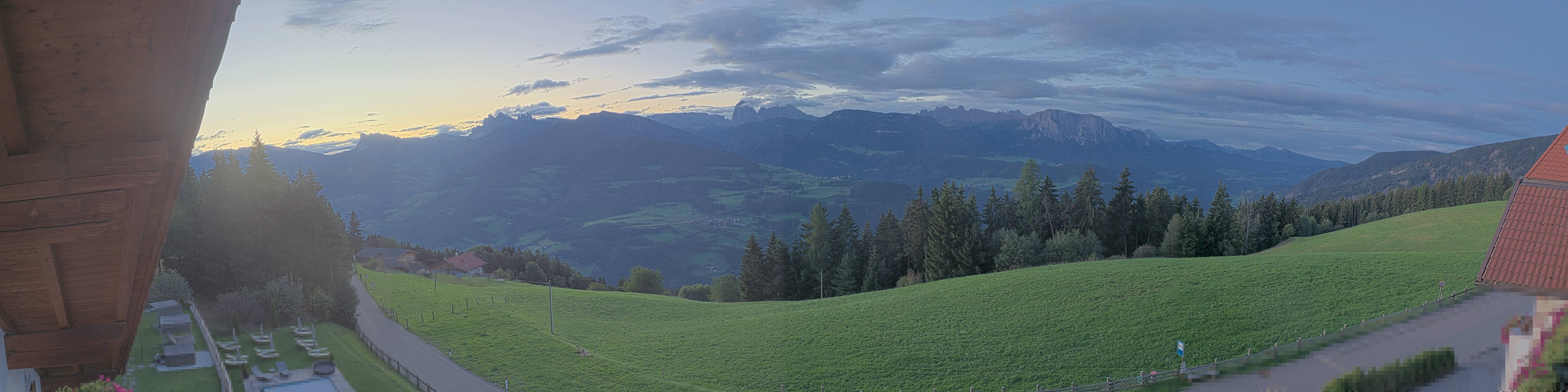 Archived image Webcam Panoramic view Dolomites