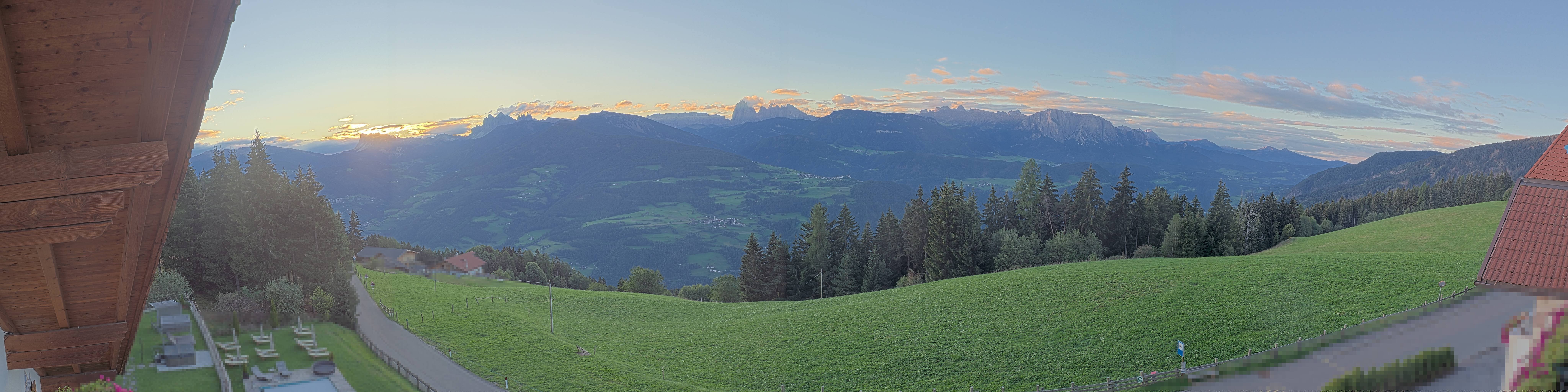 Archived image Webcam Panoramic view Dolomites