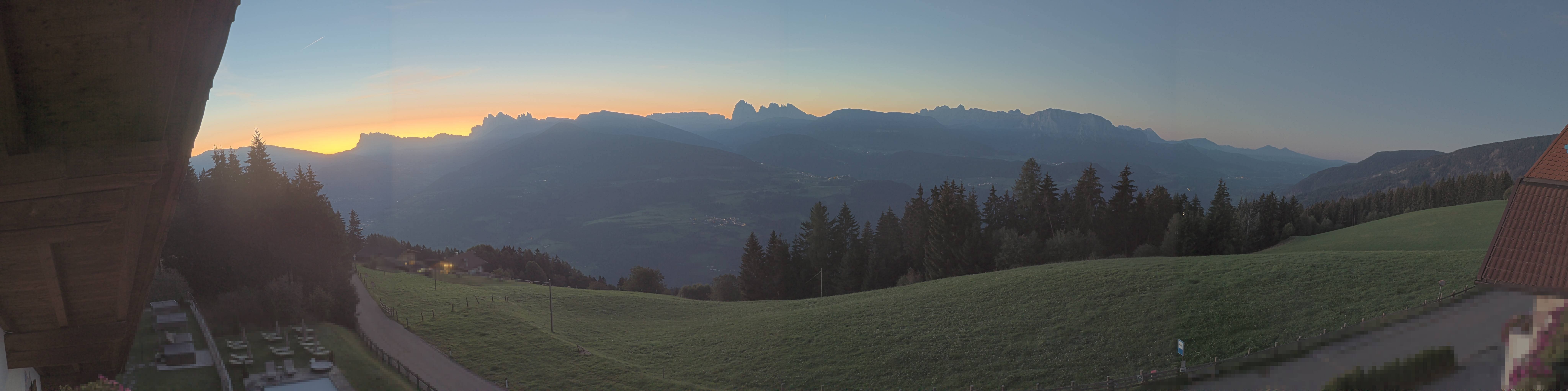 Archiv Foto Webcam Panoramablick Dolomiten