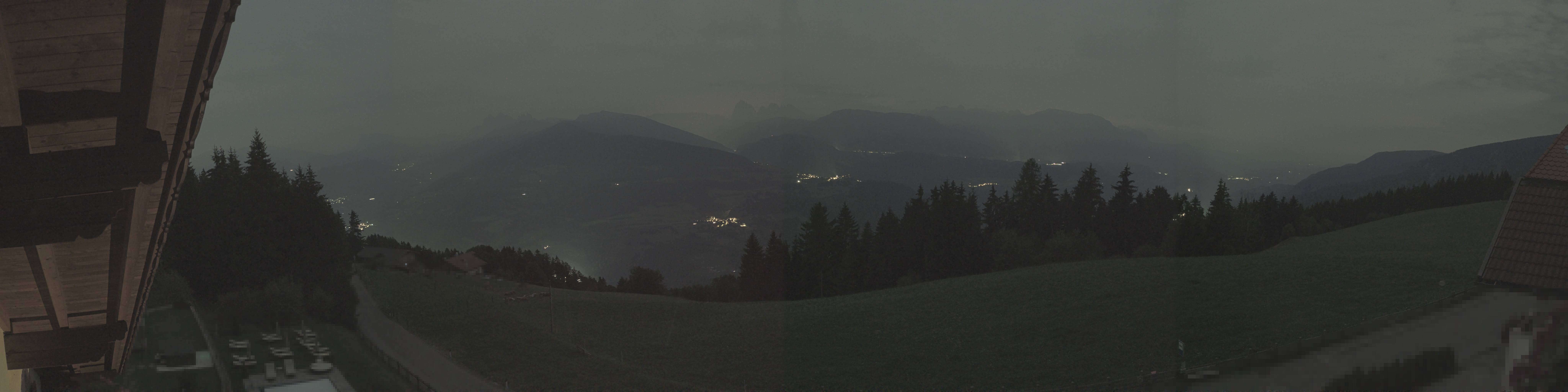 Archiv Foto Webcam Panoramablick Dolomiten