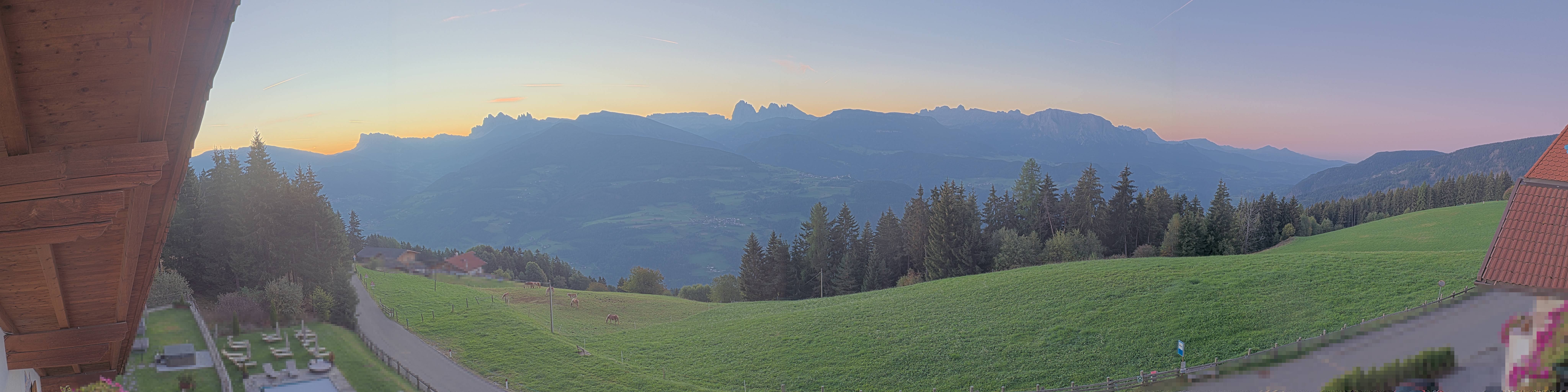 Archiv Foto Webcam Panoramablick Dolomiten