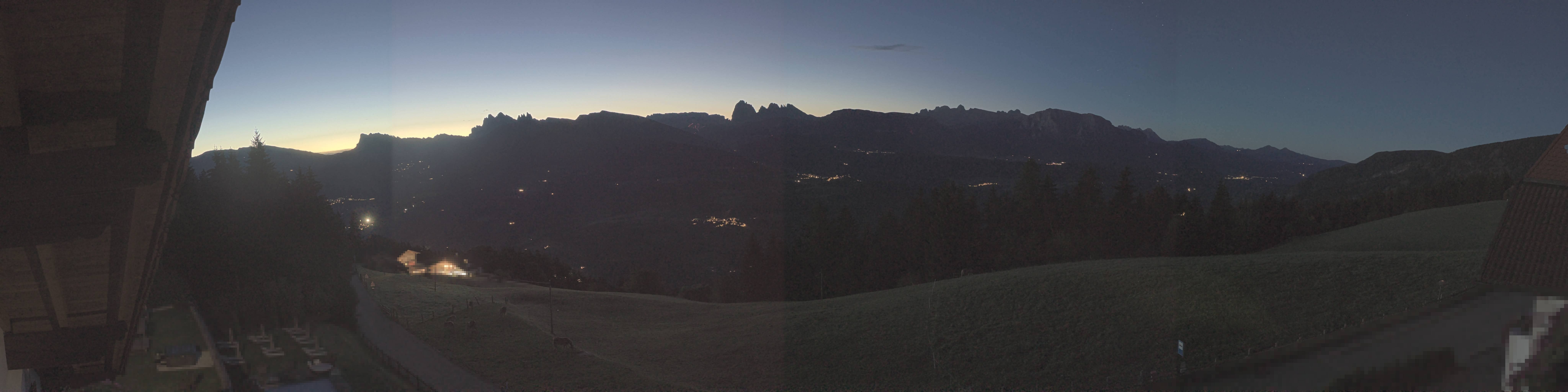 Archived image Webcam Panoramic view Dolomites