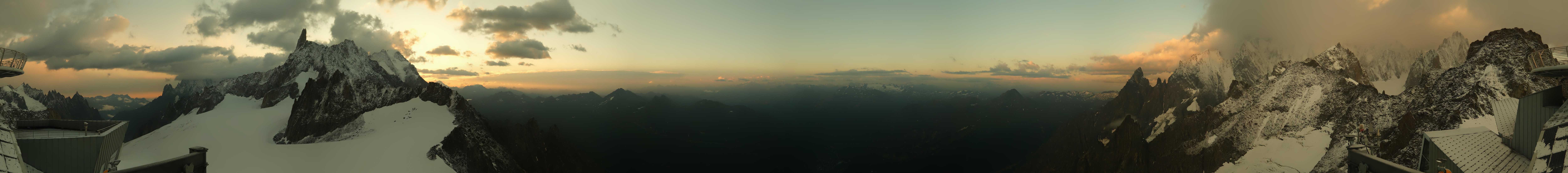 Archived image Webcam Beautiful Mont Blanc Panorama