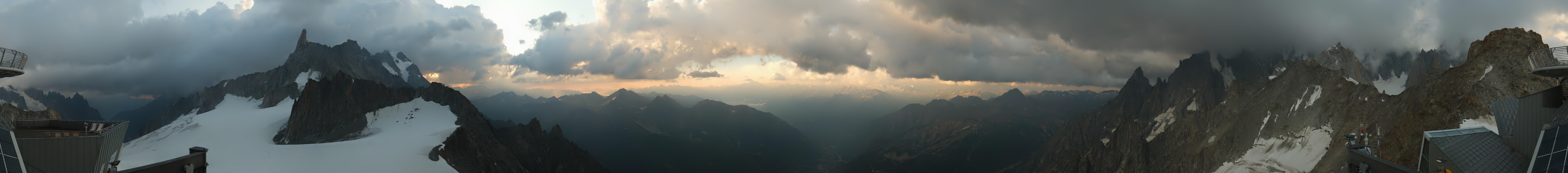 Archived image Webcam Beautiful Mont Blanc Panorama