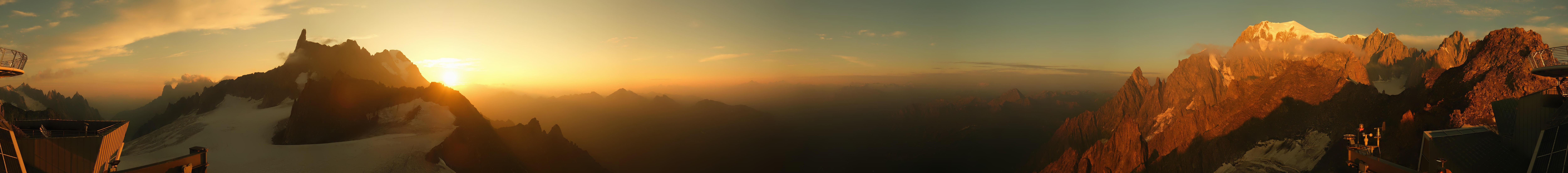 Archived image Webcam Beautiful Mont Blanc Panorama