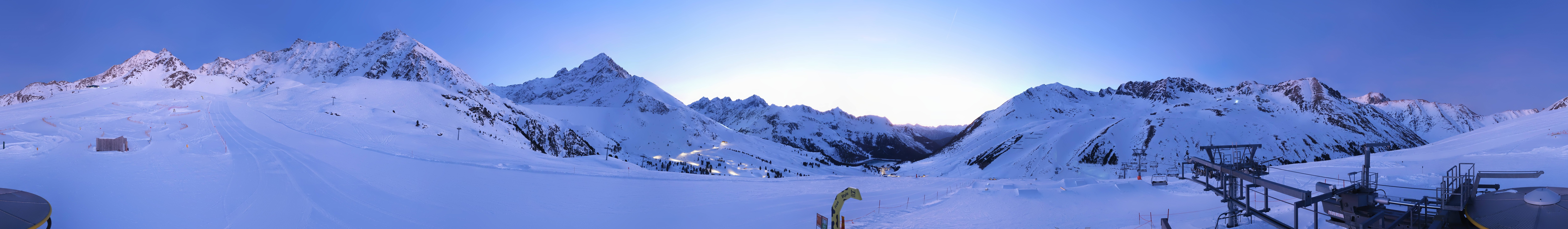 Archived image Webcam Kühtai - Chair lift Wiesbergbahn