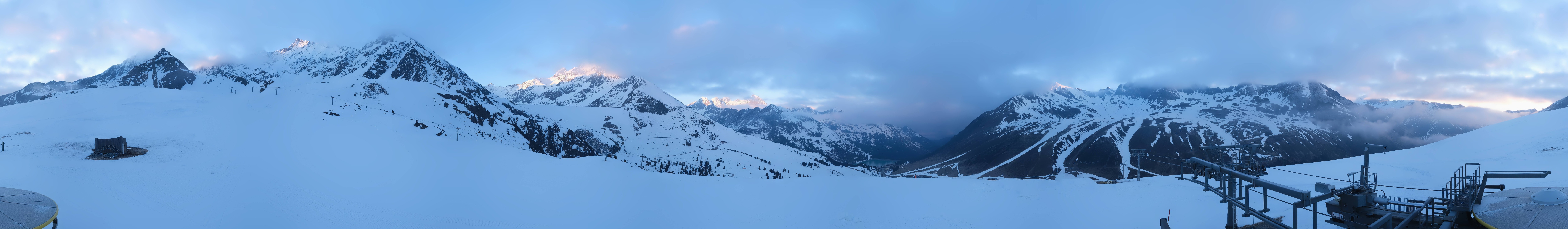 Archived image Webcam Kühtai - Chair lift Wiesbergbahn