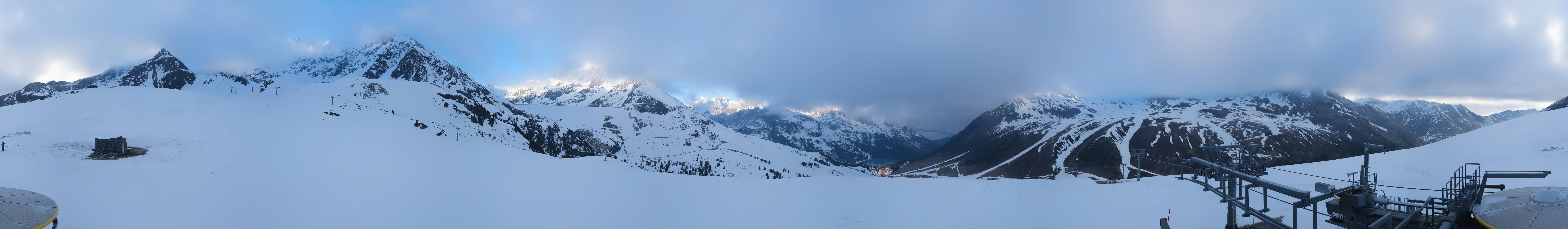 Archived image Webcam Kühtai - Chair lift Wiesbergbahn