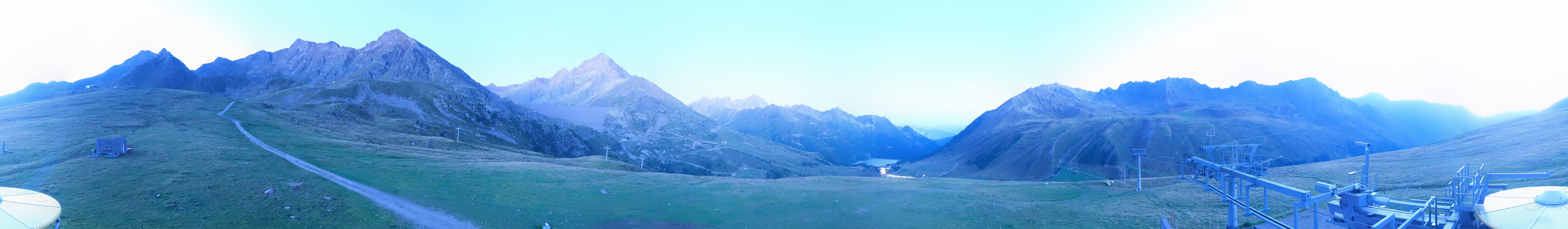 Archived image Webcam Kühtai - Chair lift Wiesbergbahn