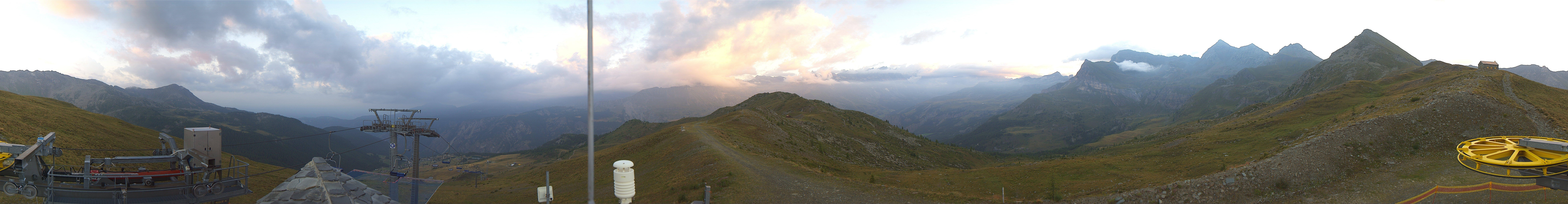 Archived image Webcam Cervino Ski Paradise