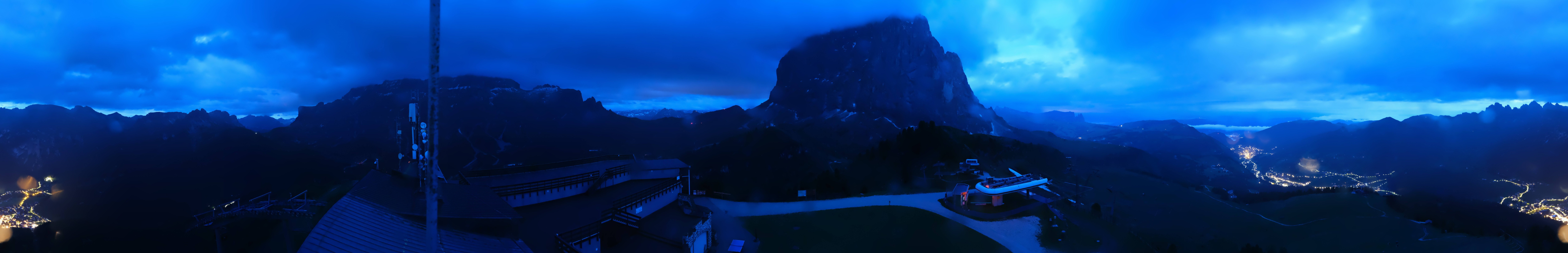 Archiv Foto Webcam Gröden: Ausblick Ciampinoi