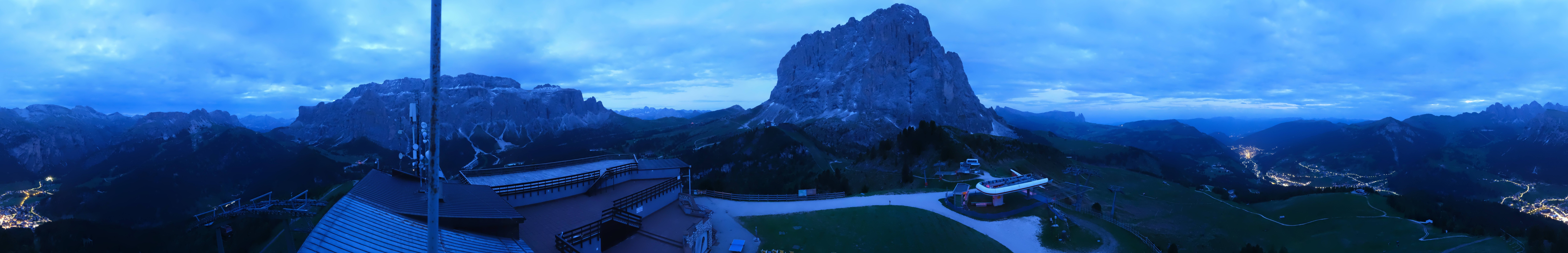 Archiv Foto Webcam Gröden: Ausblick Ciampinoi