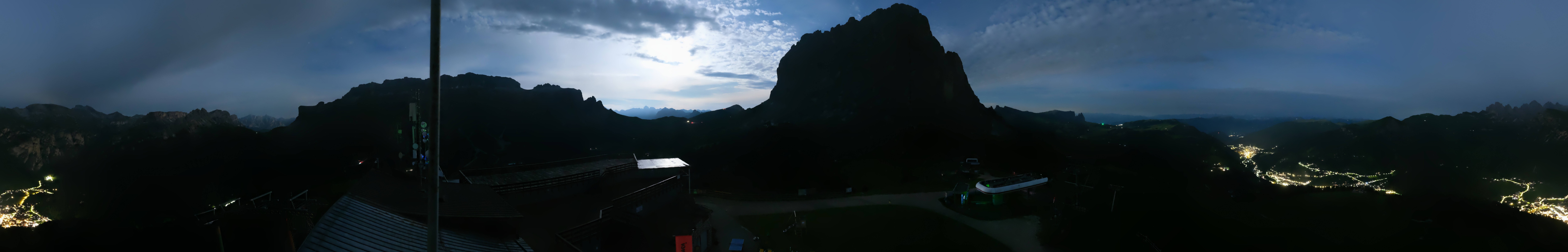 Archiv Foto Webcam Gröden: Ausblick Ciampinoi
