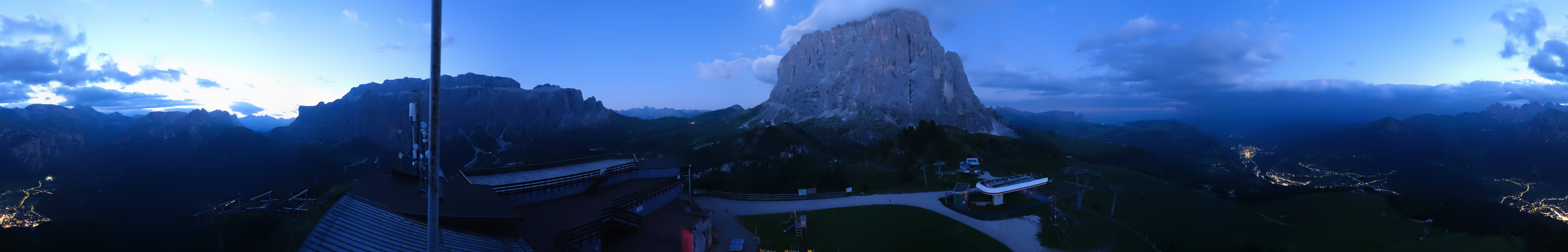 Archiv Foto Webcam Gröden: Ausblick Ciampinoi