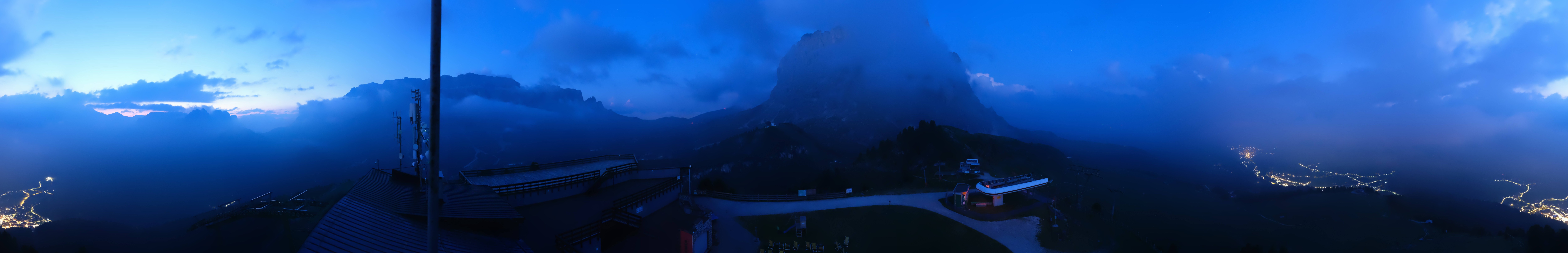 Archiv Foto Webcam Gröden: Ausblick Ciampinoi
