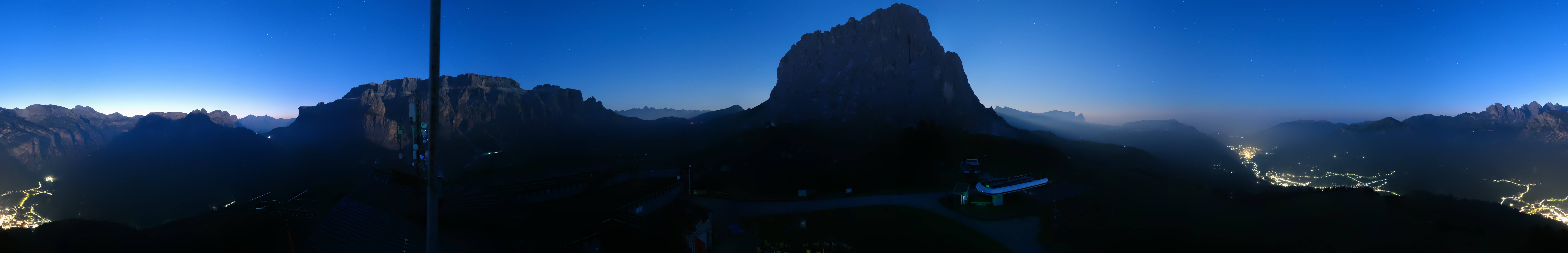 Archiv Foto Webcam Gröden: Ausblick Ciampinoi