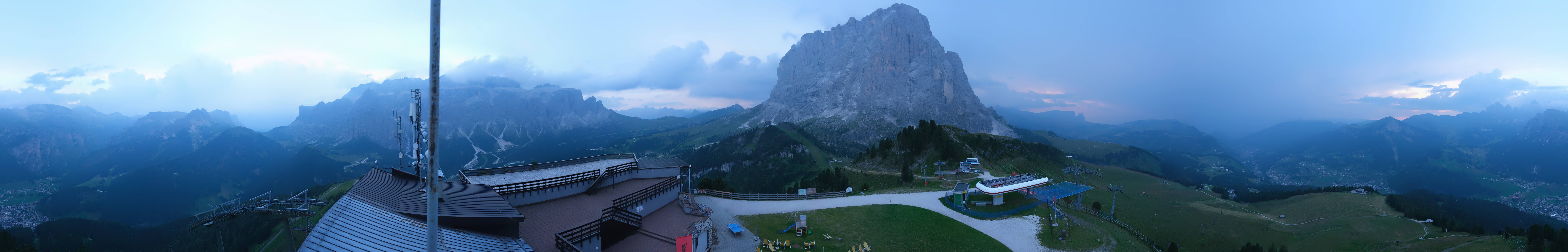 Archiv Foto Webcam Gröden: Ausblick Ciampinoi