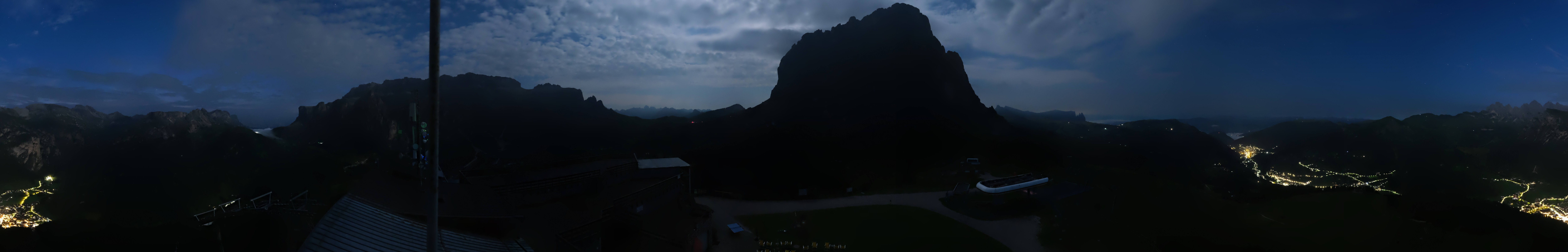 Archiv Foto Webcam Gröden: Ausblick Ciampinoi