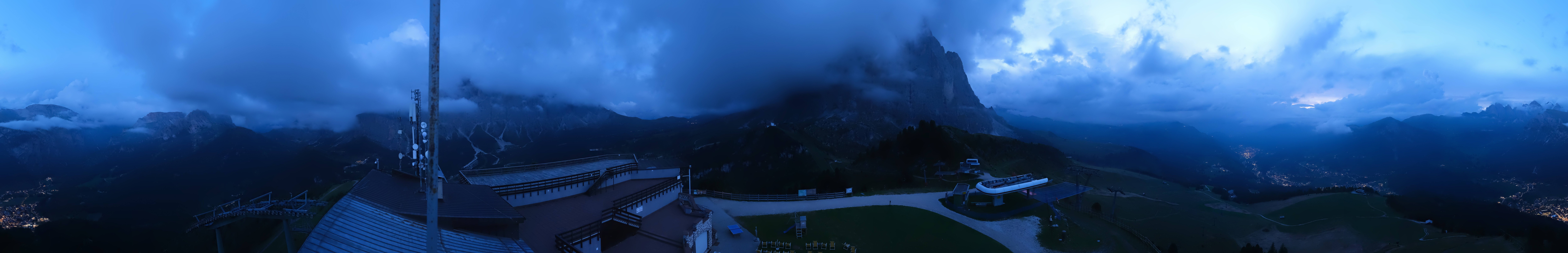 Archiv Foto Webcam Gröden: Ausblick Ciampinoi