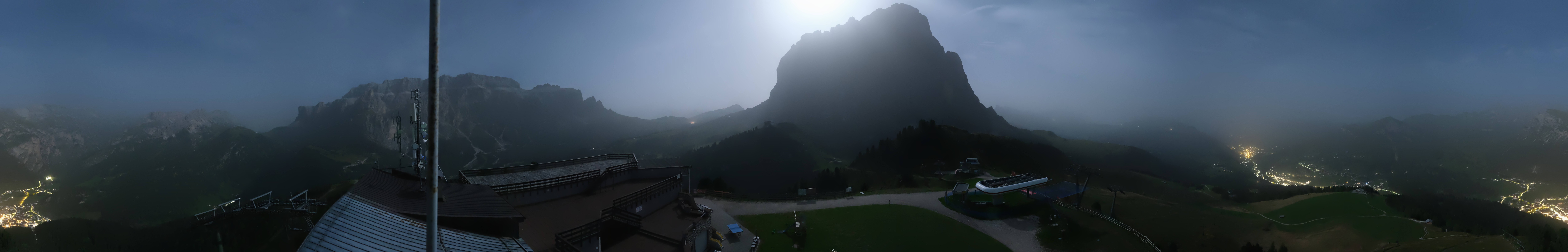 Archiv Foto Webcam Gröden: Ausblick Ciampinoi