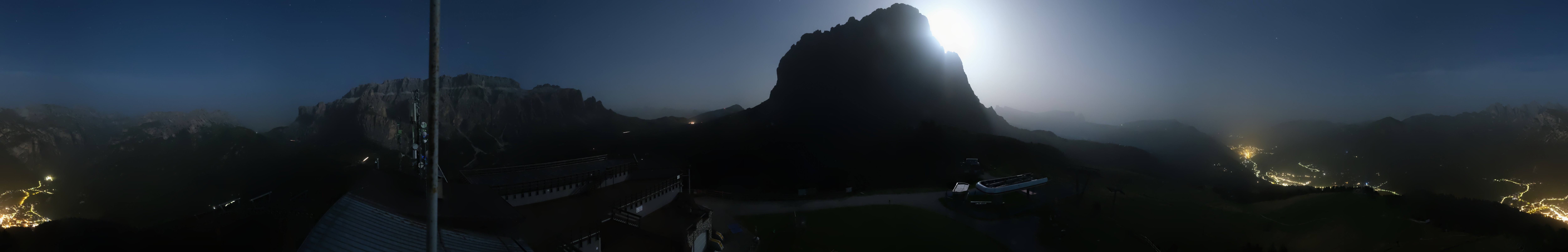 Archiv Foto Webcam Gröden: Ausblick Ciampinoi