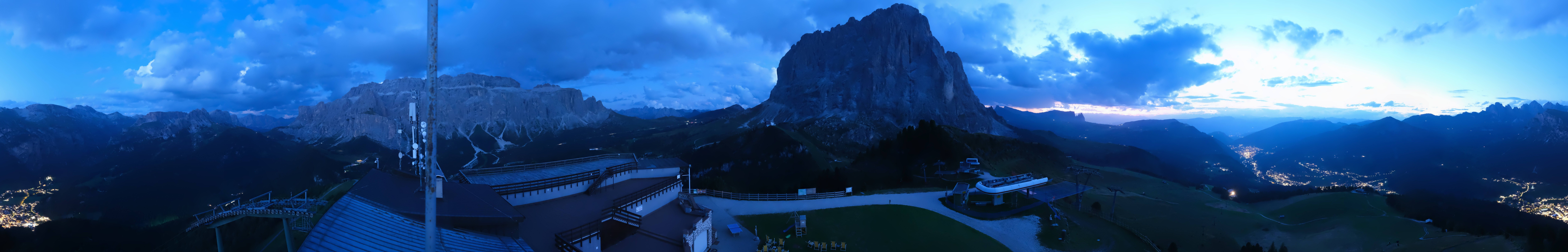 Archiv Foto Webcam Gröden: Ausblick Ciampinoi