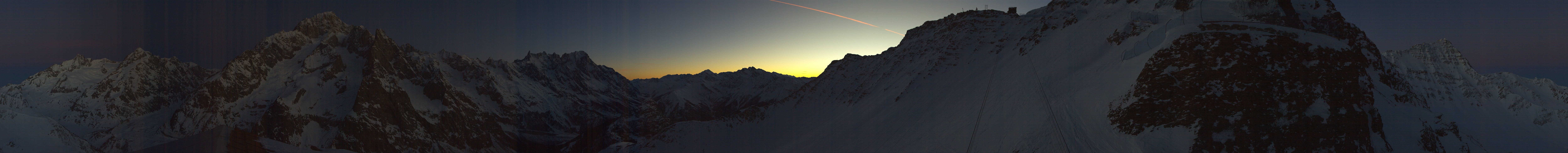 Archived image Webcam Courmayeur Panorama