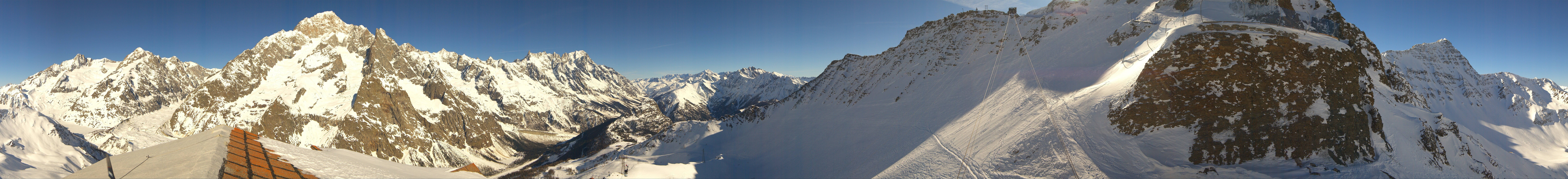 Archived image Webcam Courmayeur Panorama
