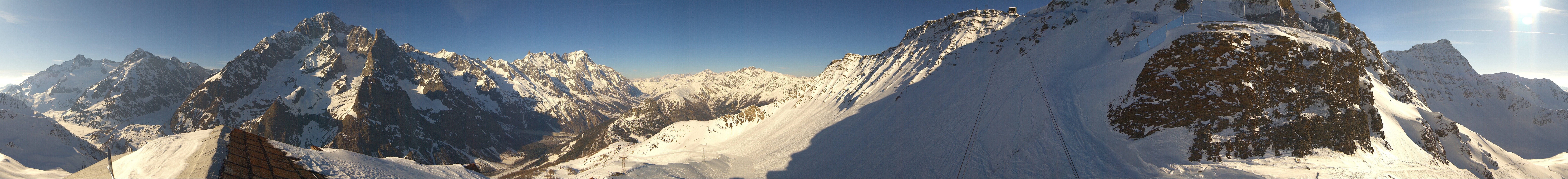 Archiv Foto Webcam ARP Aussichtsplattform Courmayeur