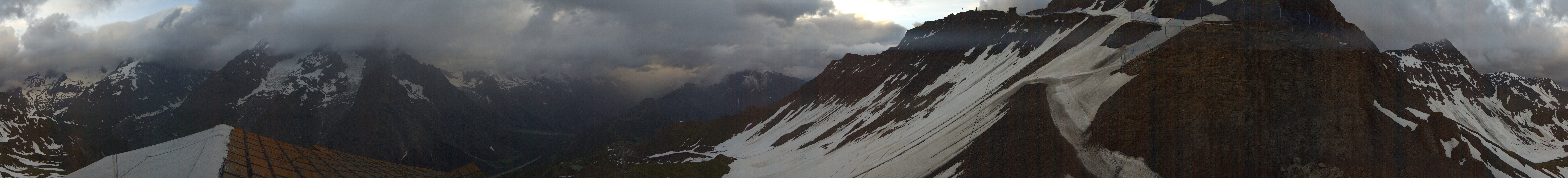 Archiv Foto Webcam ARP Aussichtsplattform Courmayeur