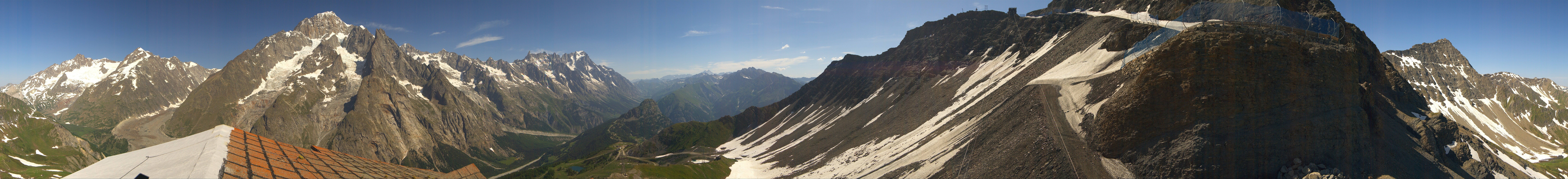 Archived image Webcam Courmayeur Panorama