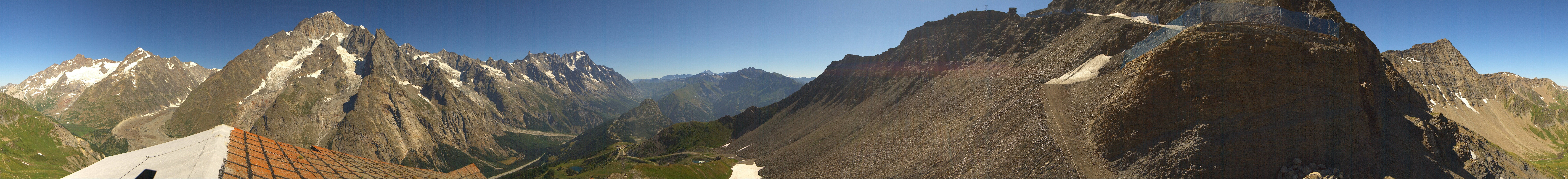 Archived image Webcam Courmayeur Panorama