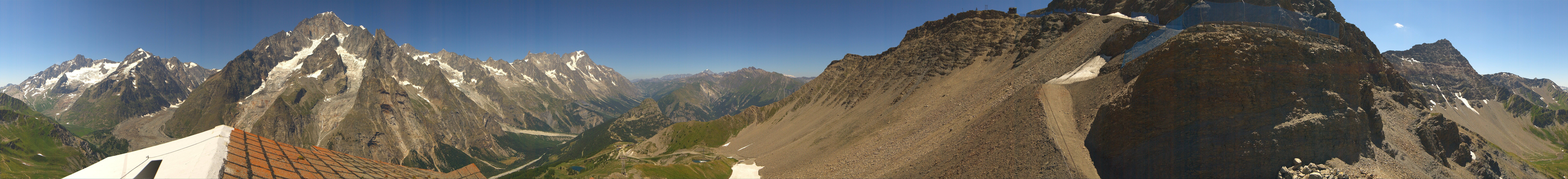 Archived image Webcam Courmayeur Panorama