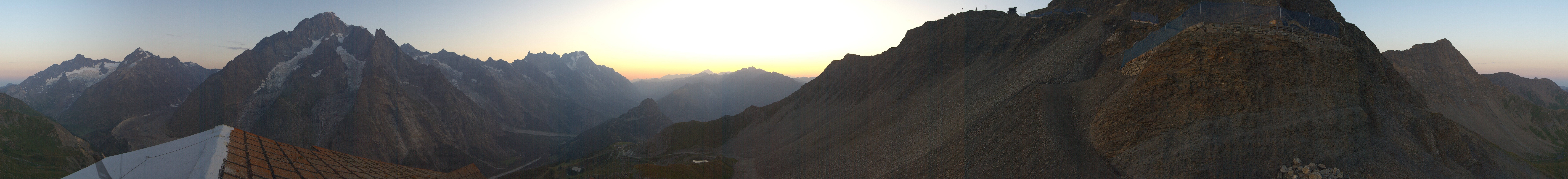 Archiv Foto Webcam ARP Aussichtsplattform Courmayeur