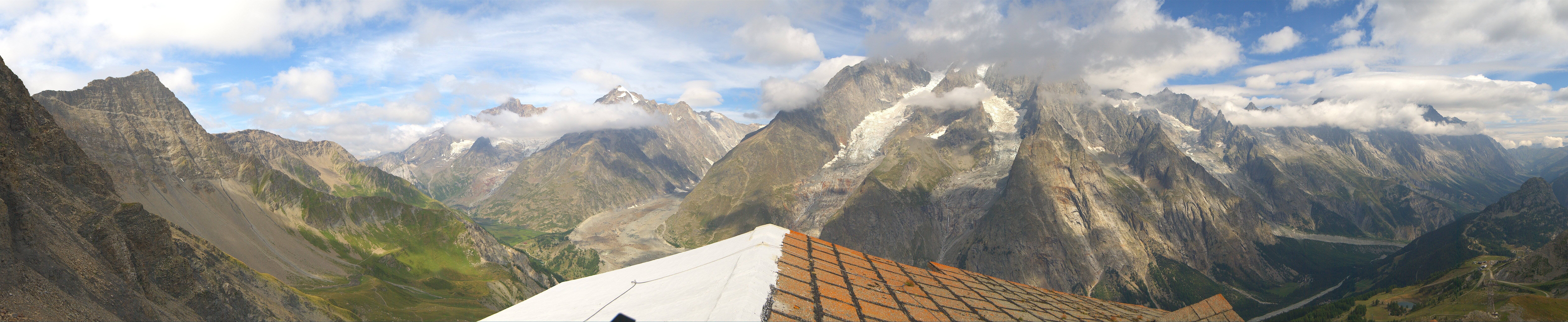 Archiv Foto Webcam ARP Aussichtsplattform Courmayeur