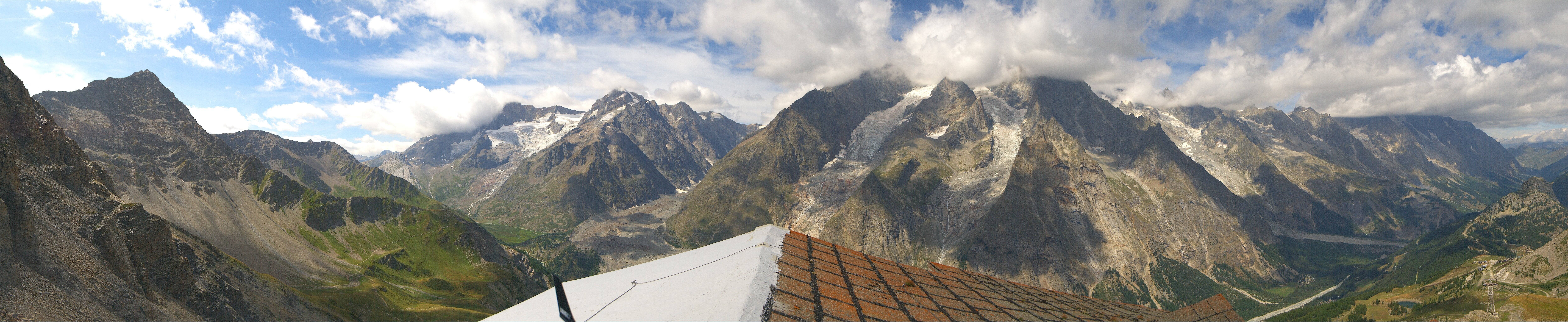 Archiv Foto Webcam ARP Aussichtsplattform Courmayeur