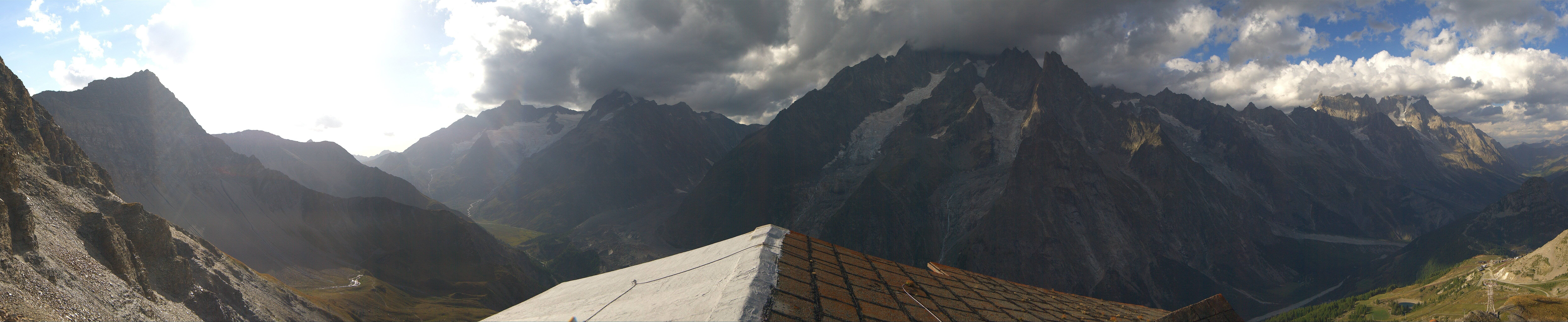 Archiv Foto Webcam ARP Aussichtsplattform Courmayeur