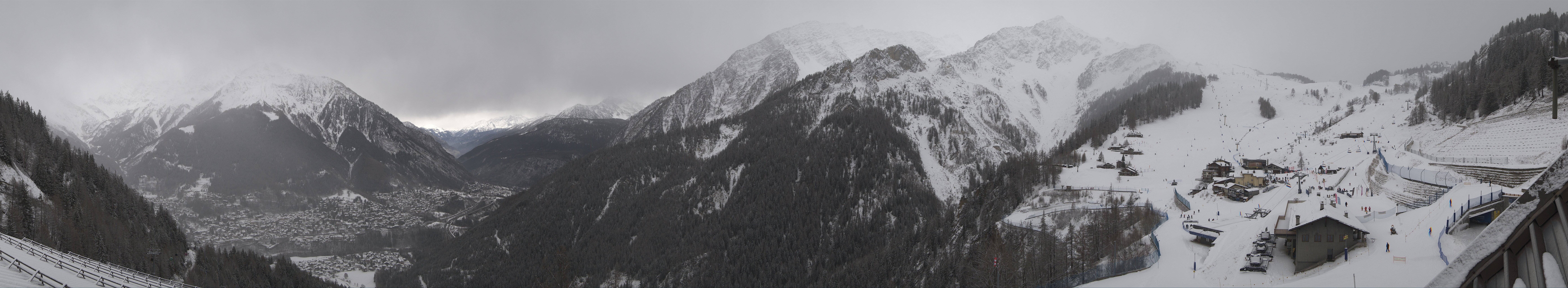 Archiv Foto Webcam Checrouit Panoramablick, Courmayeur