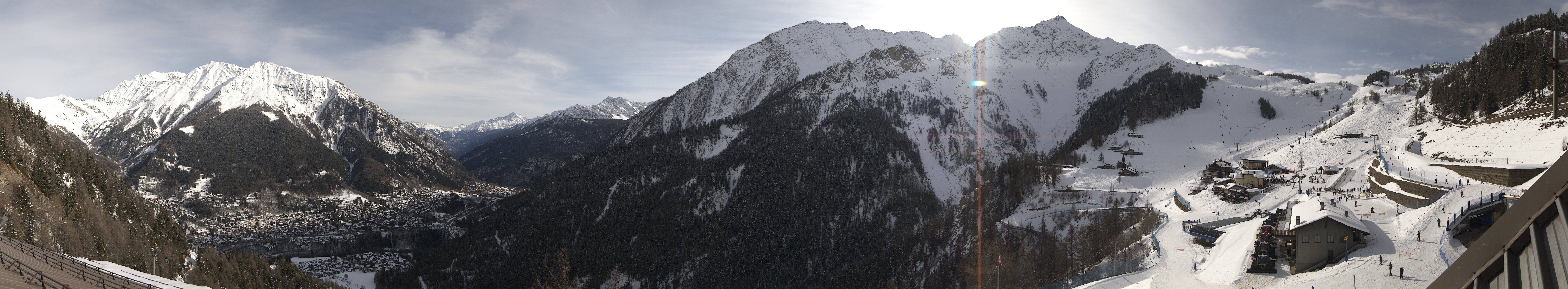 Archiv Foto Webcam Checrouit Panoramablick, Courmayeur