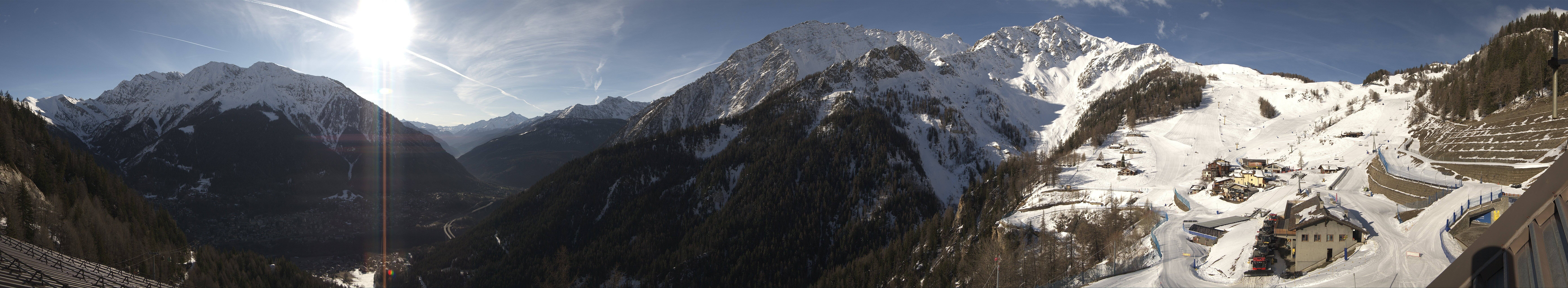 Archiv Foto Webcam Checrouit Panoramablick, Courmayeur